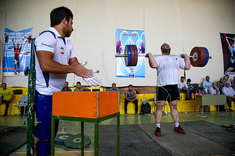 دعوت ۱۶ وزنه بردار به اردوی تیم ملی